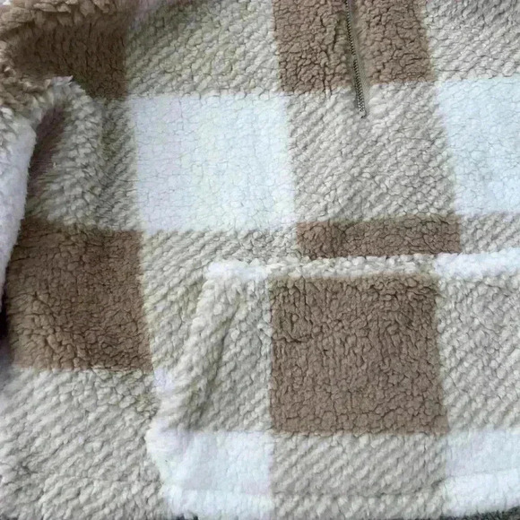 Kangaroo Pocket Buffalo Plaid Teddy Pullover Size Large Cropped Neutral - Picture 3 of 5